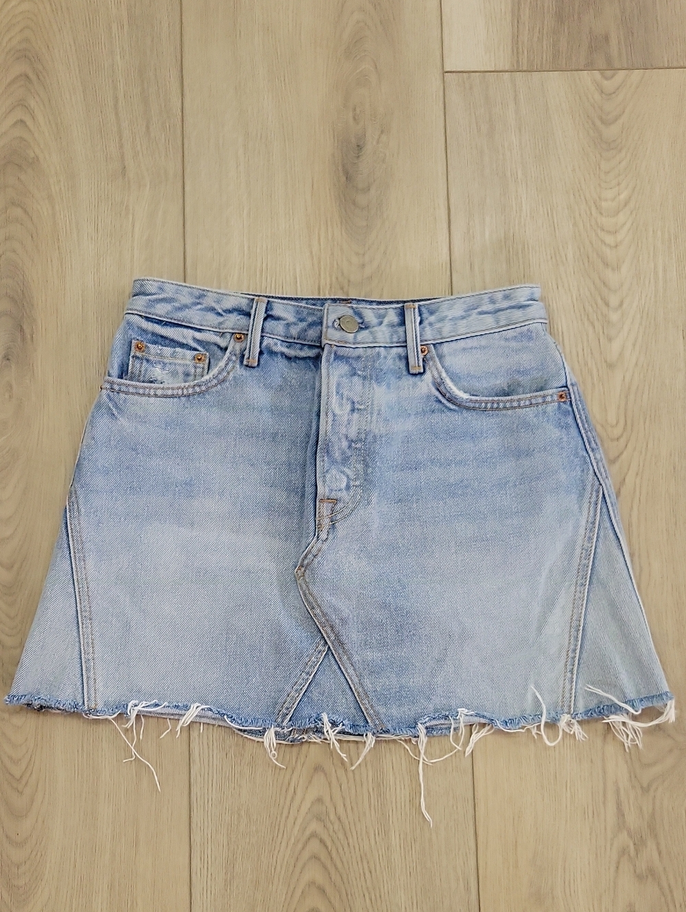GRLFRND Light Blue Denim Mini Skirt with Raw Hem Size 26